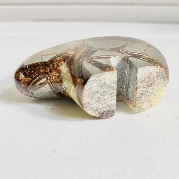 Septarian Nodule Crystal Carved Stone Bear Zuni Fetish - Picture 5 of 9